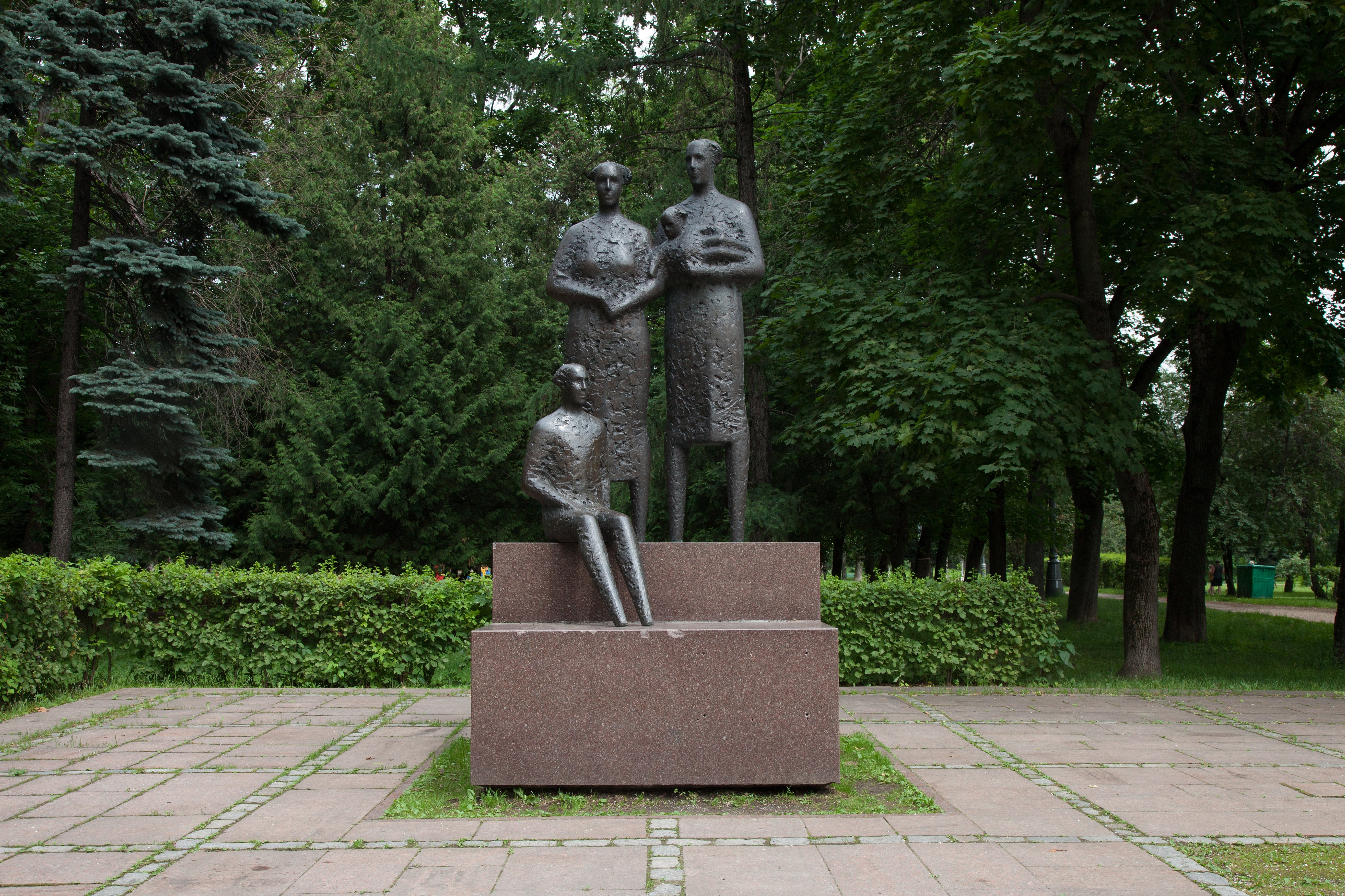 Скульптура «Дети мира»